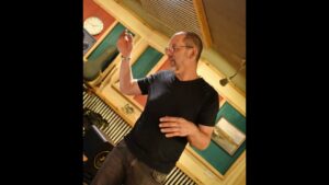 פודקאסט # 3 – אקוסטיקה באולפן הקלטות – מה באמת קובע את איכות הסאונד